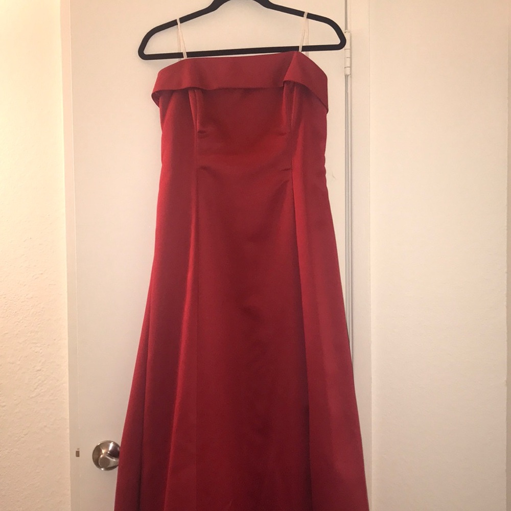 NWOT Red prom dress (Junior size)